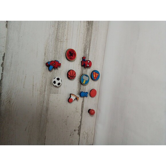 Croc Jibbitz Assorted Accessories 11 pieces  Superman / Spider-Man / Sports - Picture 3 of 7